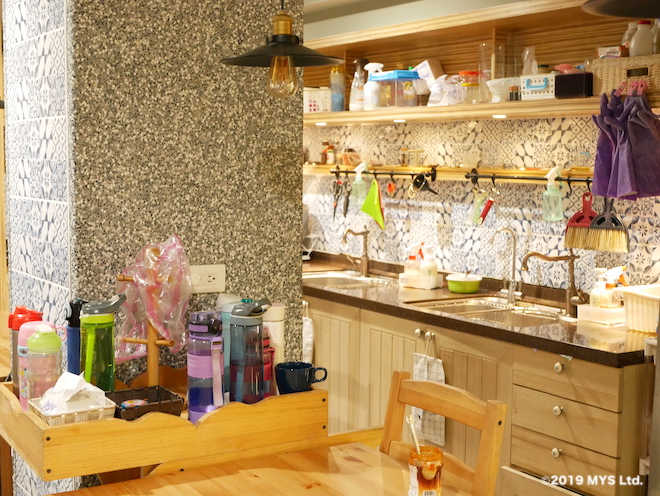 Taipei Utopia Montessori Elementary School のキッチンのタイルの様子